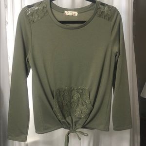 Green Shirt, cotton and lace